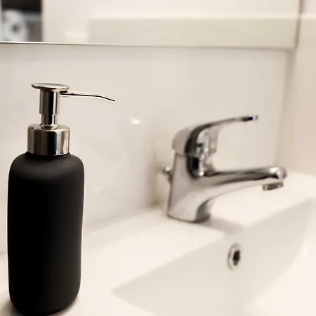 Du Leman - Proches Geneve - Parkings Prives Gratuits アパート