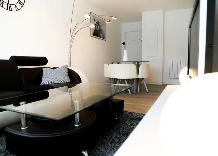 Du Leman - Proches Geneve - Parkings Prives Gratuits *